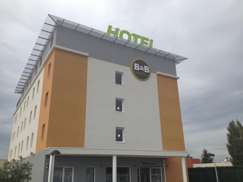 B&B Hotel Lyon Eurexpo Chassieu Exterior photo