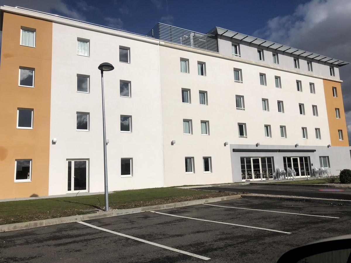 B&B Hotel Lyon Eurexpo Chassieu Exterior photo