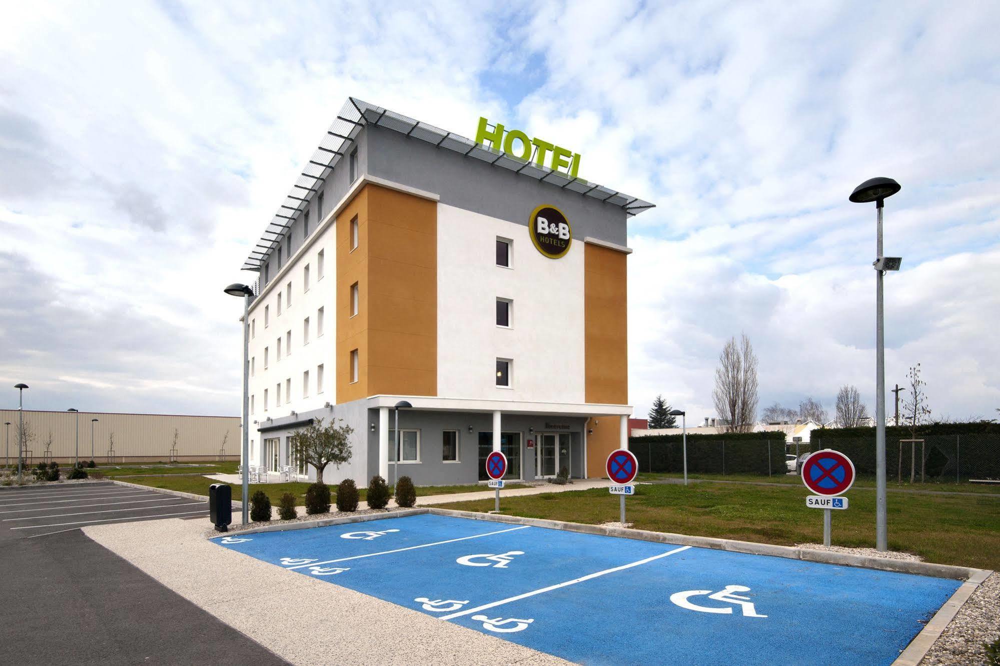 B&B Hotel Lyon Eurexpo Chassieu Exterior photo
